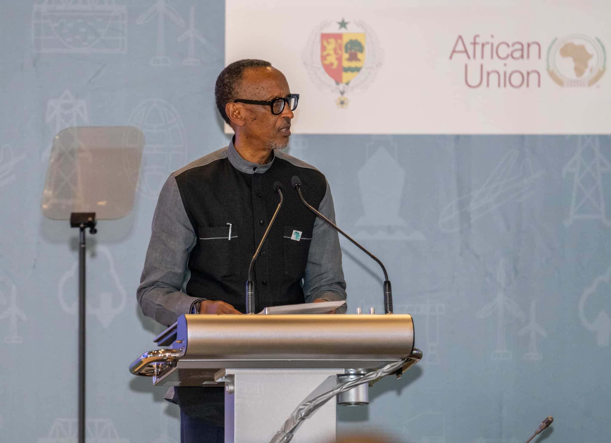 Perezida Kagame Yagaragaje Uko Afurika Yakwigobotora Imbogamizi Zo ...