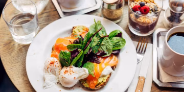 Easy foods that help your brain stay healthy and active